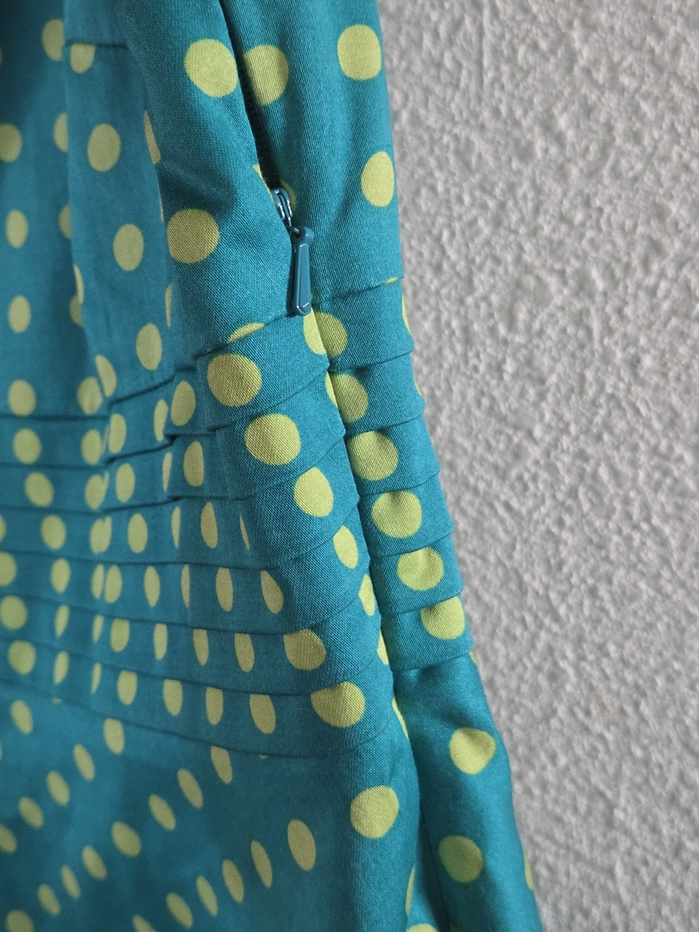 Amanda Smith Teal Dress with Yellow Polka Dots - Picture 8 of 9